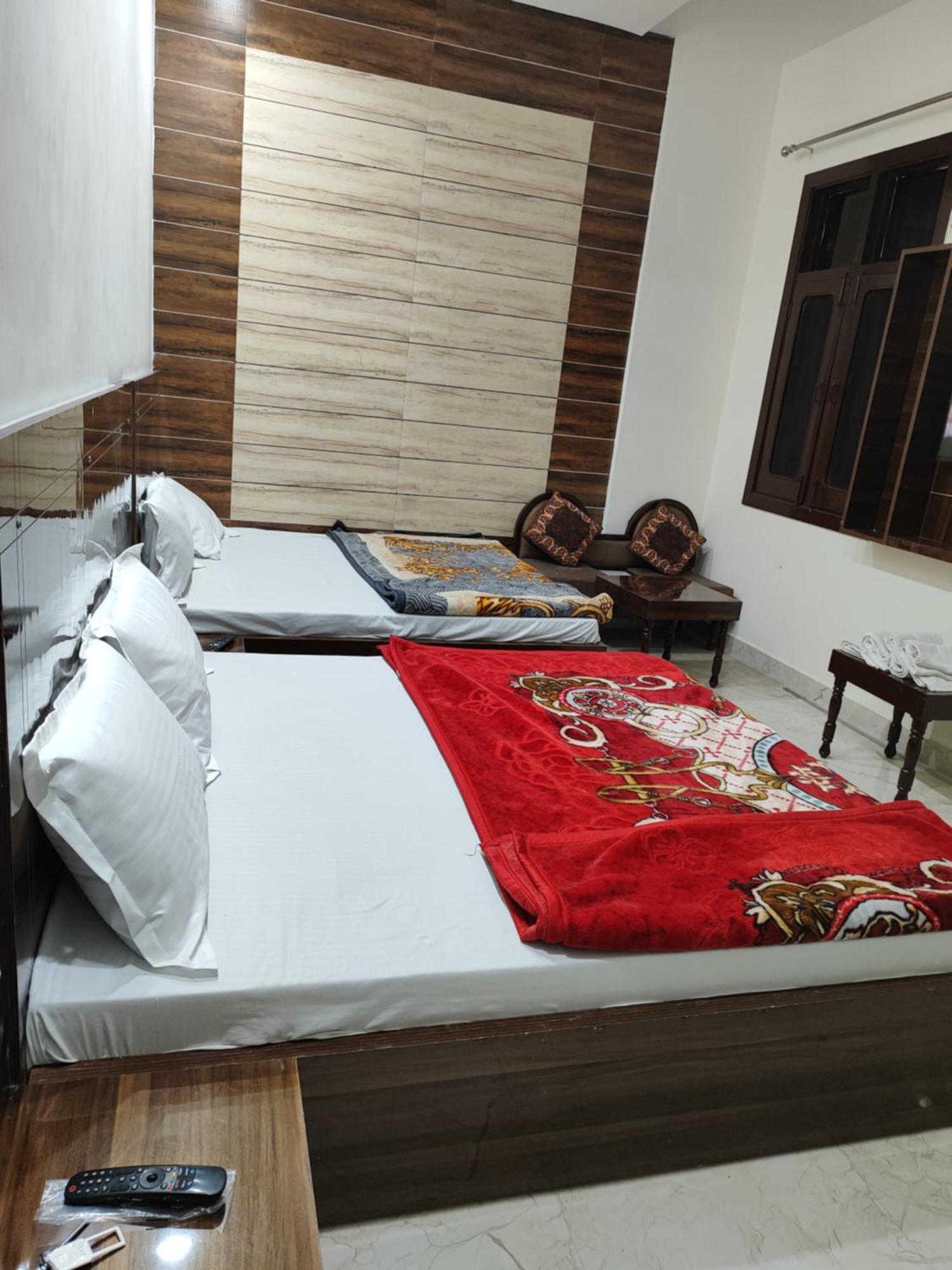 4N Homestay- Golden Temple View อัมริตสา ภายนอก รูปภาพ